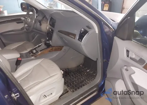 2013 Audi Q5 2.0T Premium z USA, uszkodzony, nr VIN WA1LFAFP5DA043023